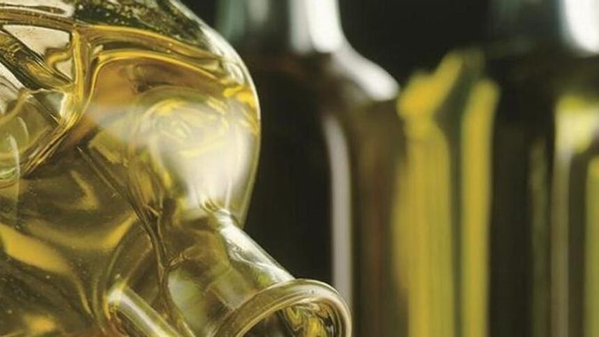 extremadura-retiene-mas-de-60.000-litros-de-aceite-y-tranquiliza-sobre-el-riesgo-para-la-salud