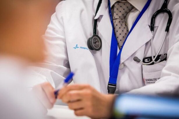 las-polizas-de-salud-‘low-cost’-ya-estan-saturando-las-consultas-de-la-sanidad-privada