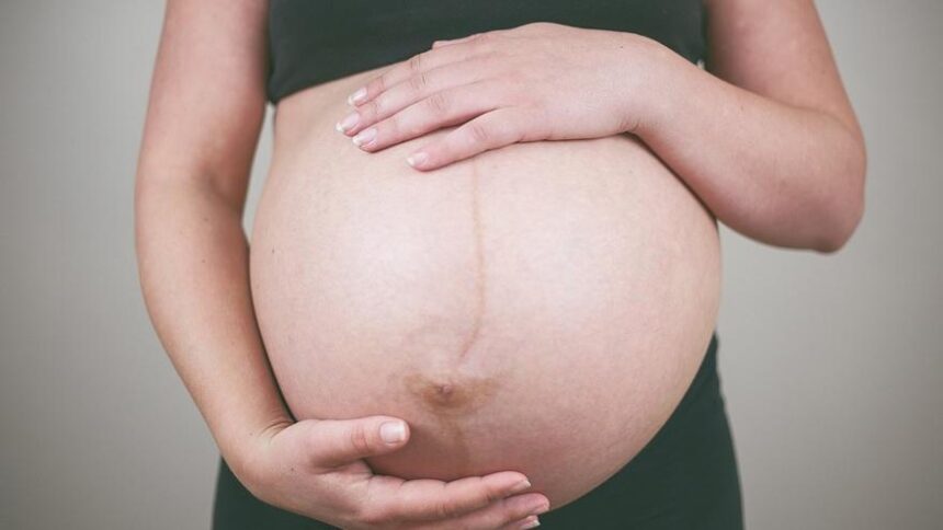 ana-obregon-abre-el-debate-sobre-la-maternidad-tardia:-¿donde-estan-los-limites?