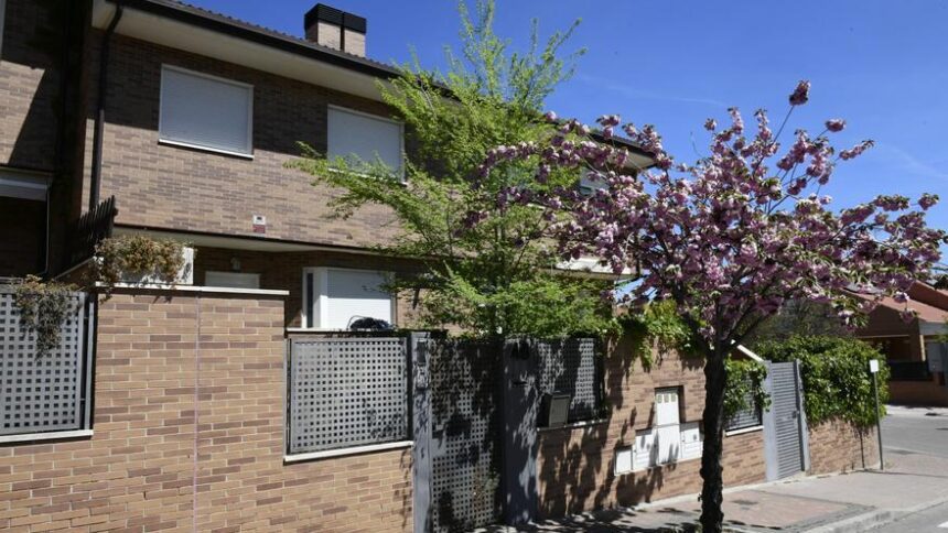 sanidad-de-madrid-no-puede-apartar-de-su-puesto-en-el-maranon-al-doctor-s.,-acusado-de-maltratar-a-sus-hijos