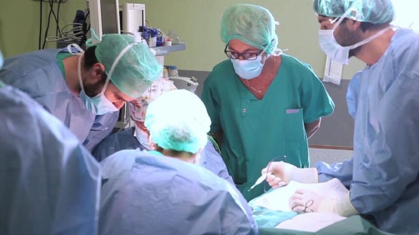 asi-trabaja-la-unidad-de-grandes-quemados-del-hospital-de-getafe-(madrid):-«son-pacientes-muy-complejos»