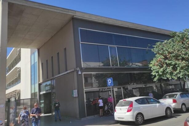 los-medicos-andaluces-reparten-llaveros-antipanico-ante-la-escalada-de-violencia-en-los-centros-sanitarios