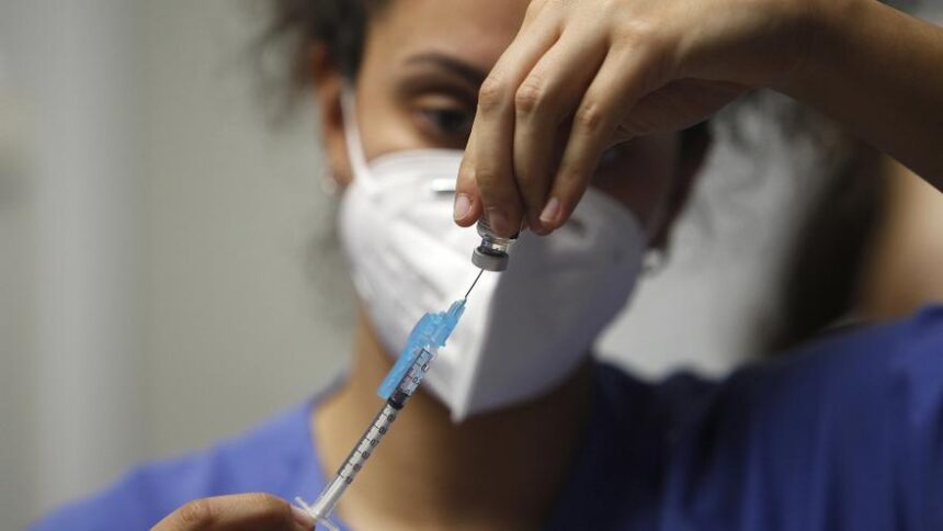 enfermeria-y-medicina,-las-titulaciones-mas-demandadas-en-espana-en-2022