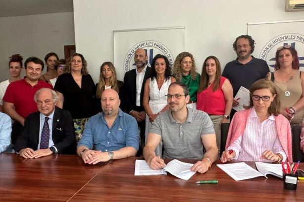 los-trabajadores-de-la-sanidad-privada-de-madrid-firman-el-acuerdo-con-la-patronal