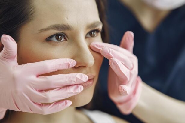 la-mitad-de-los-pacientes-que-se-hacen-una-rinoplastia-‘low-cost’-necesitan-una-reintervencion