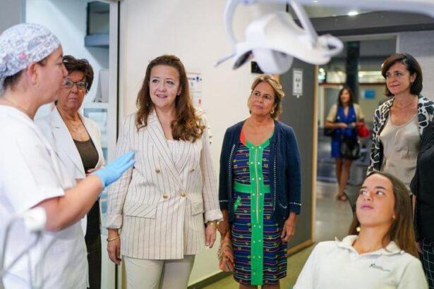 el-plan-de-salud-bucodental-de-madrid-incluira-la-colocacion-gratuita-de-protesis-a-mayores-de-80-anos
