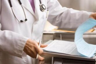 los-medicos-privados-se-agrupan-para-defender-sus-intereses:-«va-a-ser-el-escenario-de-mayor-conflicto»