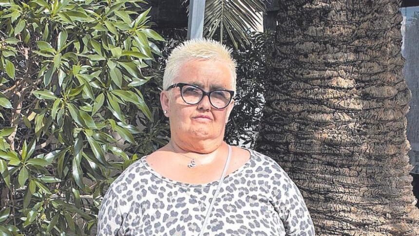 una-mujer-con-enanismo-oseo-acusa-a-un-centro-social-de-murcia-de-vetarla-por-«no-poder-colgar-guirnaldas»